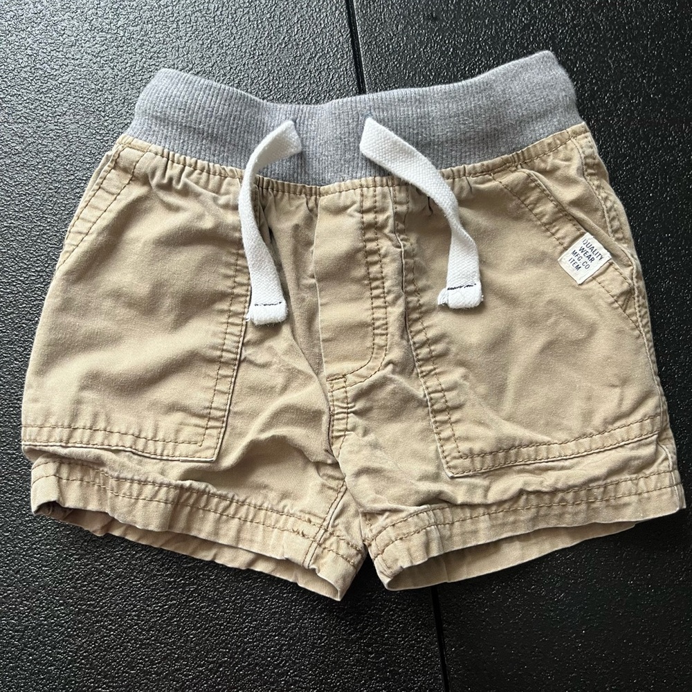 Carter’s 2T Toddler Boys Tan Shorts